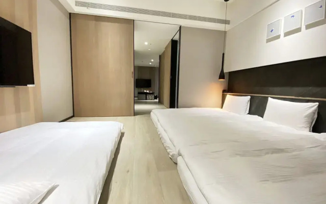 Hsin Hotel
