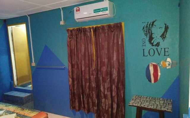 Nazri Nipah Camp