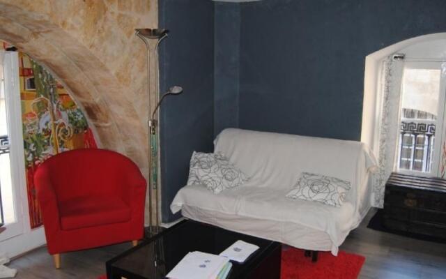 Apartment Studio meublé Place de la Bourse