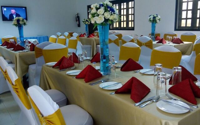 Suru Express Hotel GRA