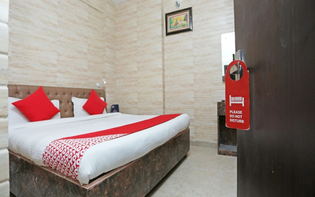 OYO 26156 Comfort Inn