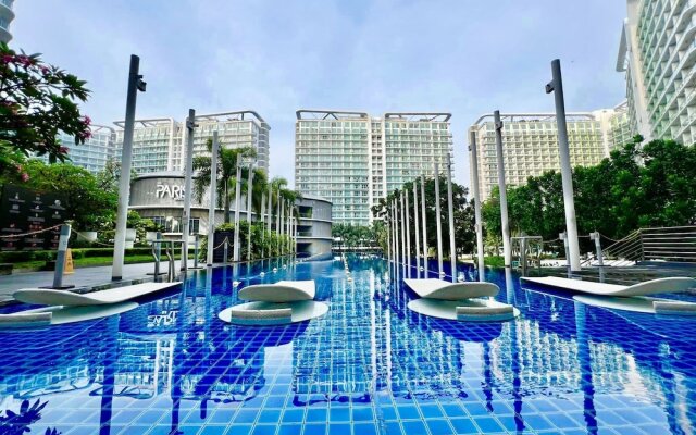 Azure Urban Resort by Adam's Crib