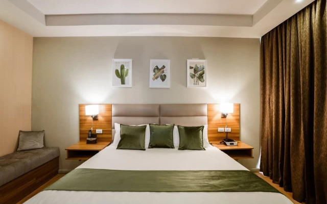 Monarch Parkview Hotel