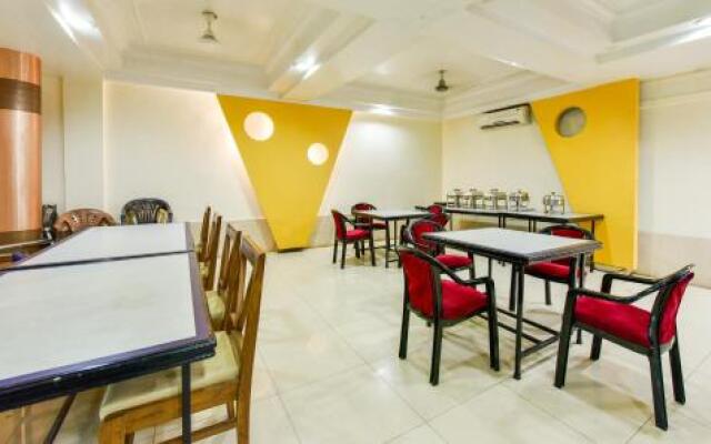 OYO 9095 Hotel Kanishka