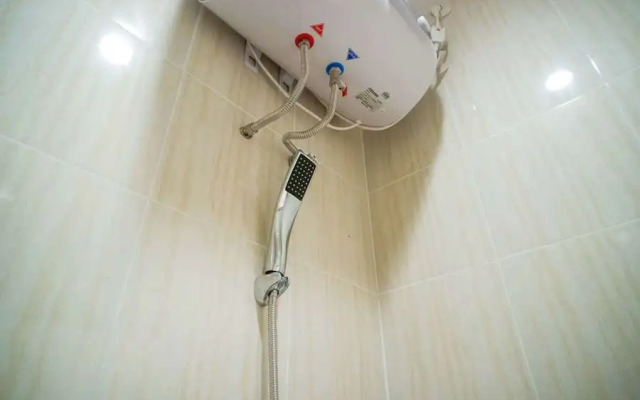 RedDoorz @ Bukit Palma Surabaya