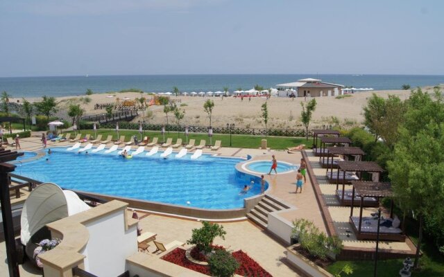 Oasis Beach Club