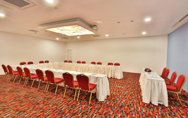 Mayi Hotel