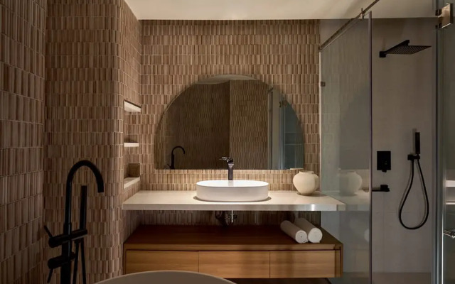 VISTA Skyview Luxury Residence