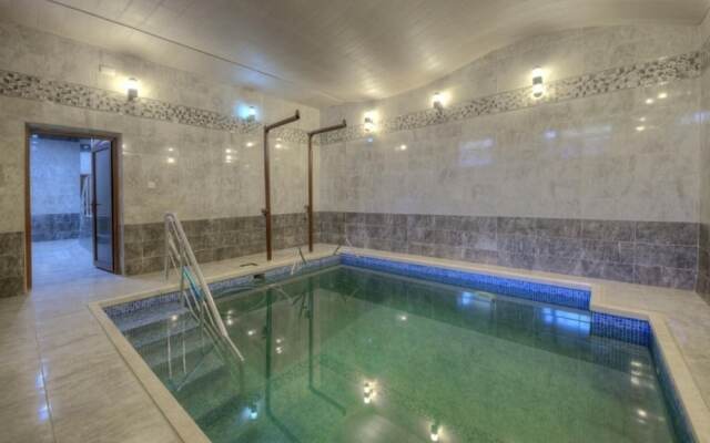 Shihov Hotel