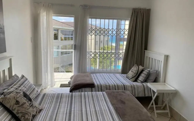 Uvongo Chalets 12