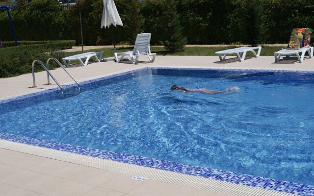 Menada Royal Bay Apartments