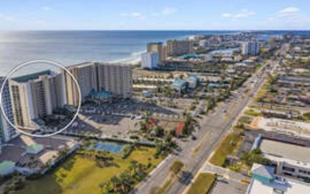 Emerald Towers 605 by Five Star Properties