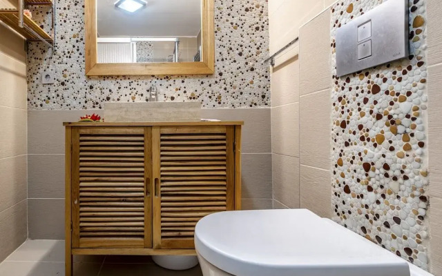 Vibrant Flat in Atasehir With Central Location
