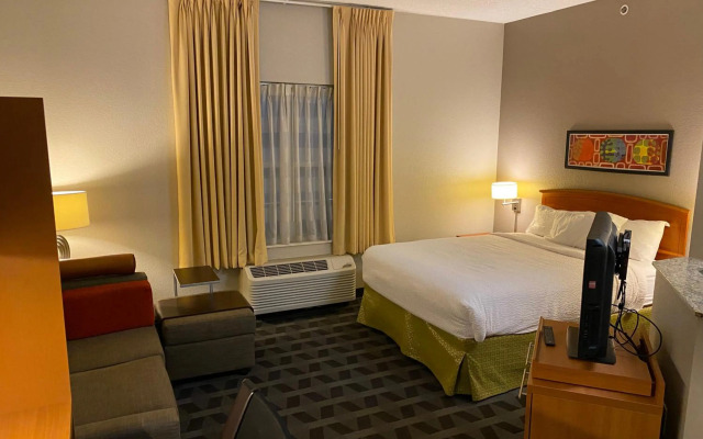 MainStay Suites Middleburg Heights Cleveland Airport