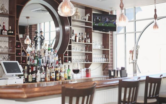 Sheridan Livery Inn & Restaurant