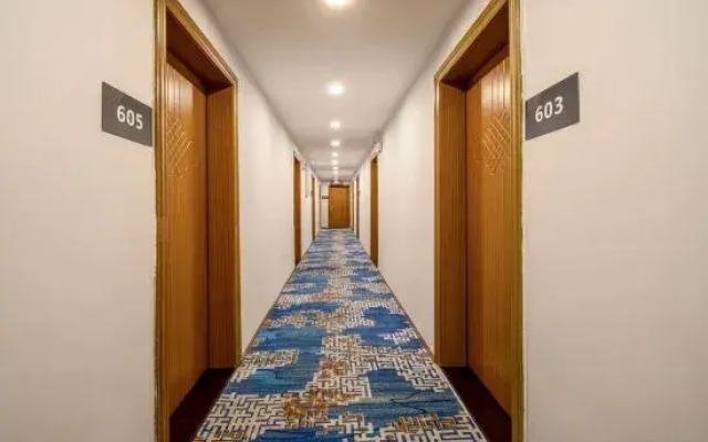 Pai Hotel (Zhuhai Gongbei Port Pedestrian Street)