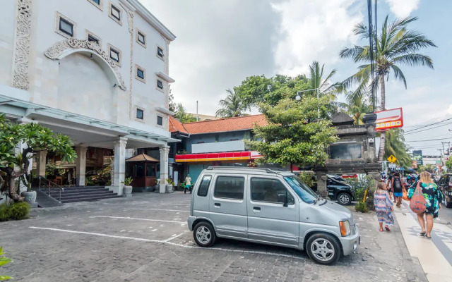 ZEN Rooms Kuta Kartika Plaza 2