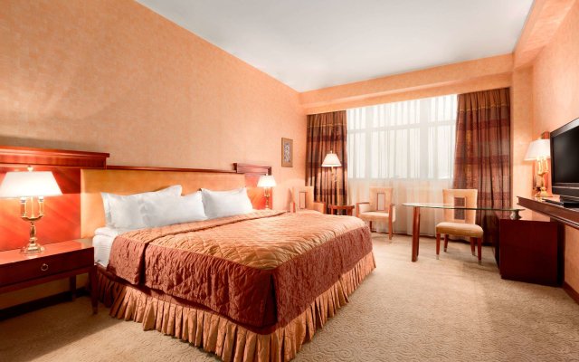 Ramada Plaza By Wyndham Gence