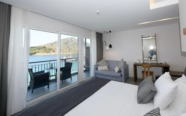 Minoa Hotel