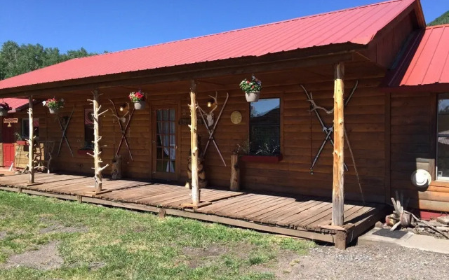 Kiser Creek Cabins