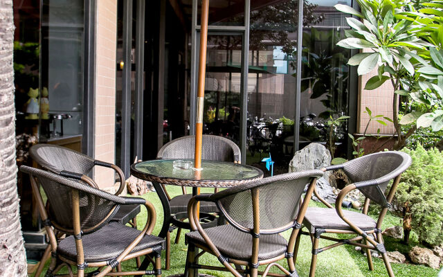 Huang Shin Business Hotel - ZhongGung Branch