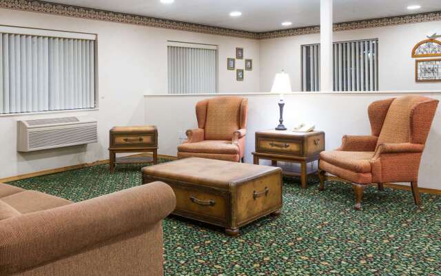 Super 8 by Wyndham New Stanton