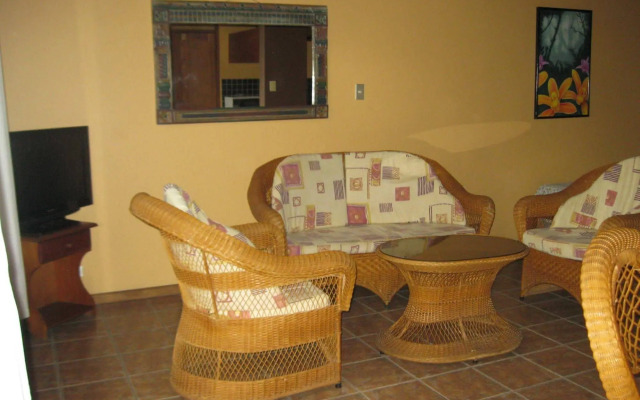 Apartotel Girasol