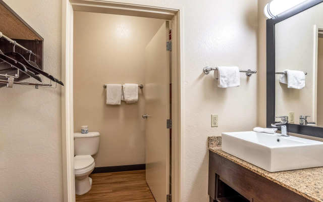 Red Roof Inn PLUS+ Tempe - Phoenix Airport