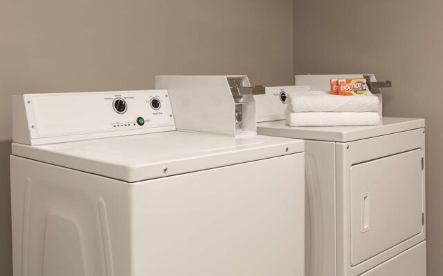 Country Inn & Suites by Radisson, London, KY