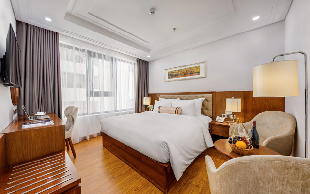 Paris Deli Danang Beach Hotel