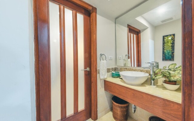 Sunny Beach View Apt at Punta Palmera CBB