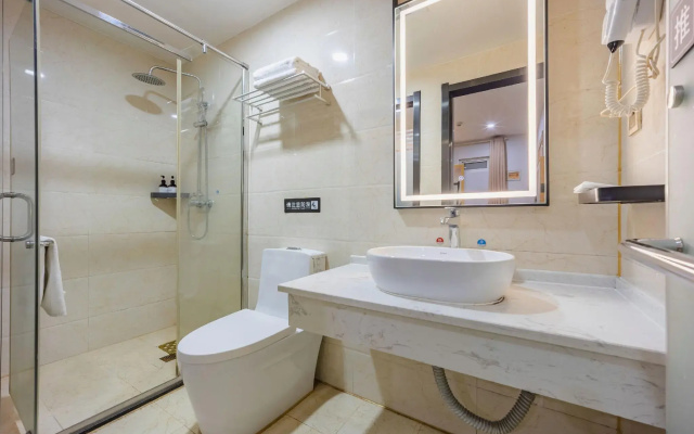 7 Days Inn Ningguo Ningcheng North Road Walkway Branch