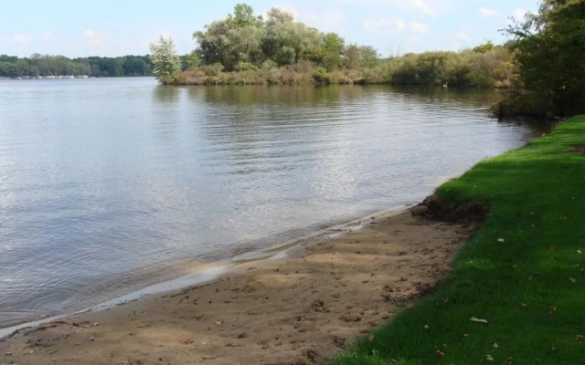 On Pointe Lakefront Resort