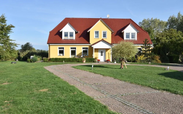 Comfy Apartment in Kühlungsborn near Town Center