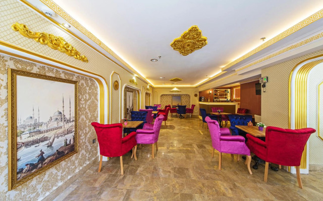 Lausos Palace Hotel
