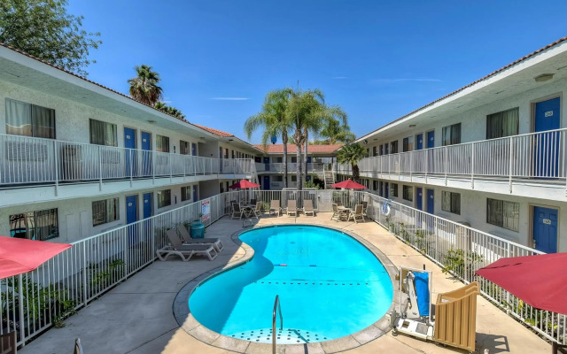 Motel 6 Rowland Heights, CA - Los Angeles - Pomona