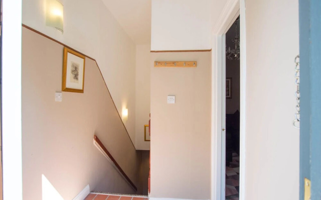 Montgomery Apartments - Crighton