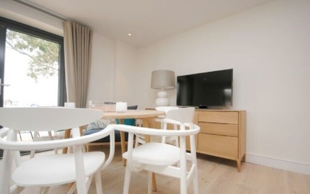 2 The Salterns, Chichester