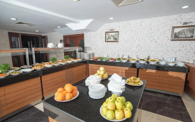 Grand Bogazici Otel