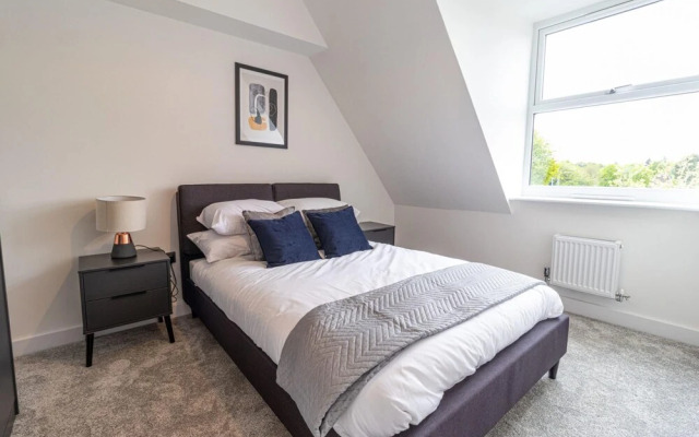 Luxurious 2-Bed apartment in Solihull - NEC / BHX