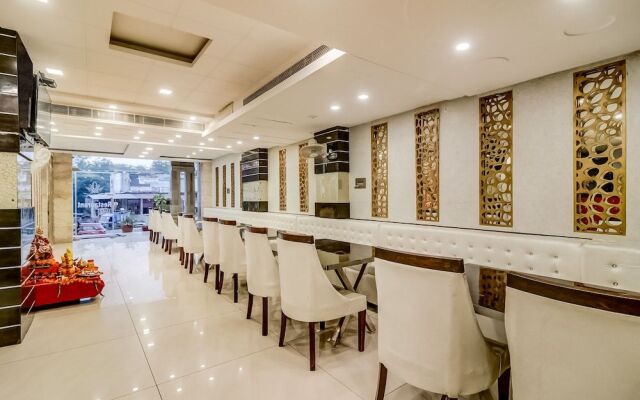 Townhouse OAK Hotel Arnavya