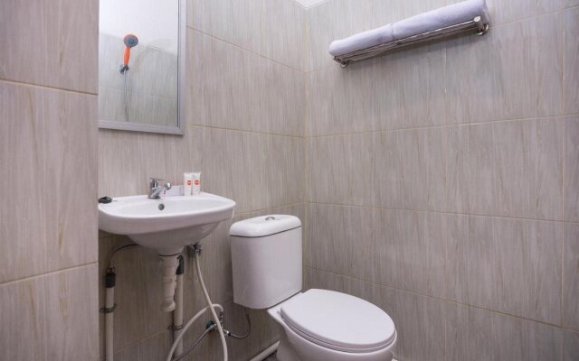 Super OYO 1226 Al Abror Homestay