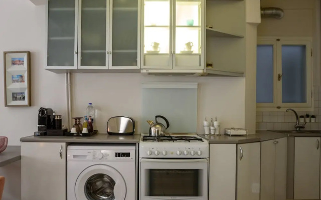 Acropolis Exclusive Studio