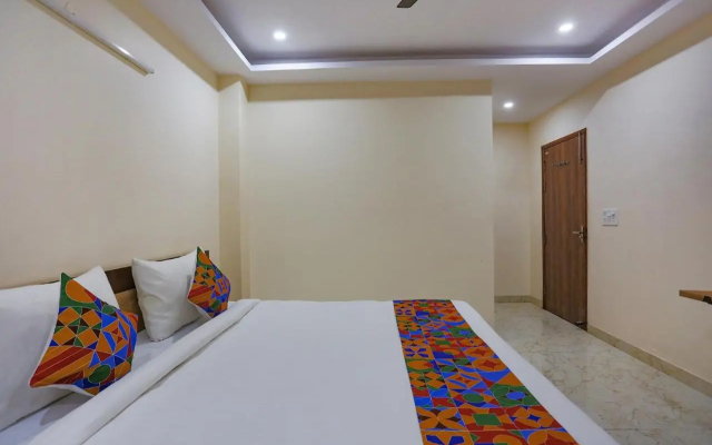 FabHotel Starlight Sanctuary