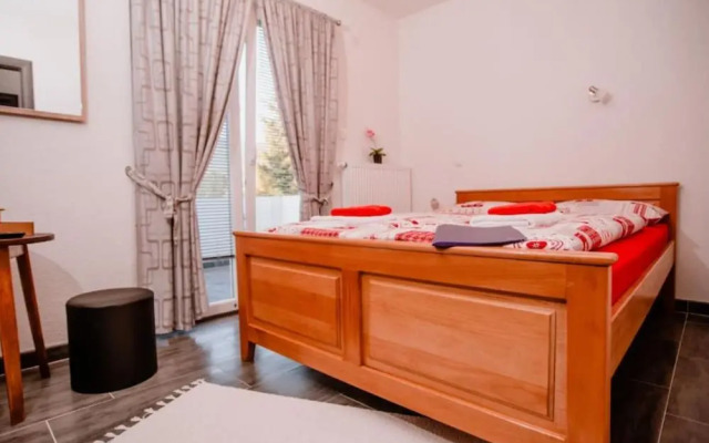 Mountain Serenity Rooms