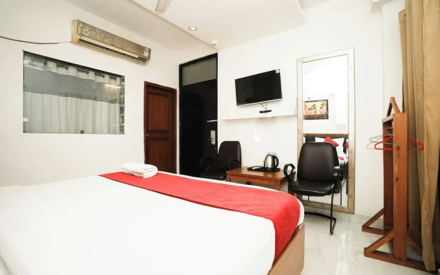 Hotel Paradise International by JMD Group