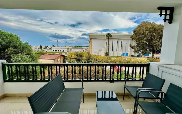 E4 Spacious and Cozy 2 bds in La Marsa