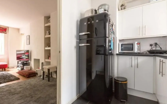 Eson2 - Chancery Lane Hideaway