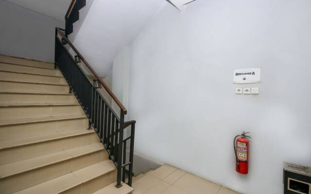 Airy Kendari Barat Diponegoro 75