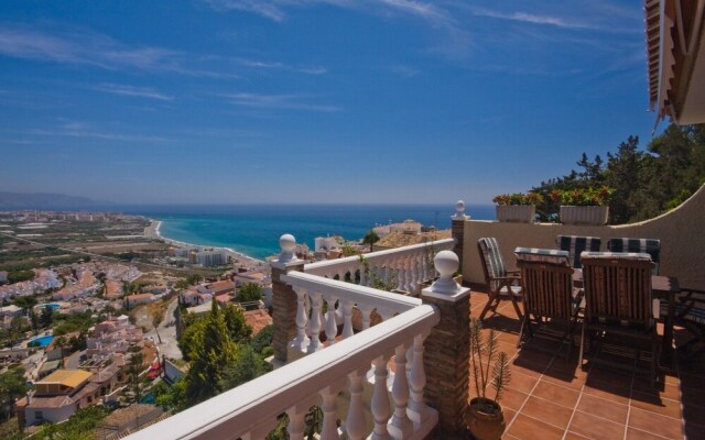 Villa Tres Terrazas Canovas Nerja